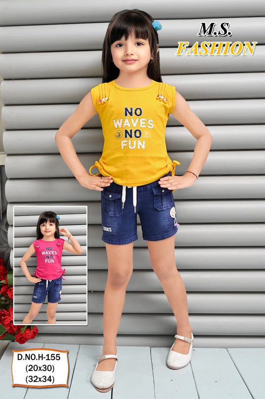 Girls Printed Top & Denim Shorts Trendy